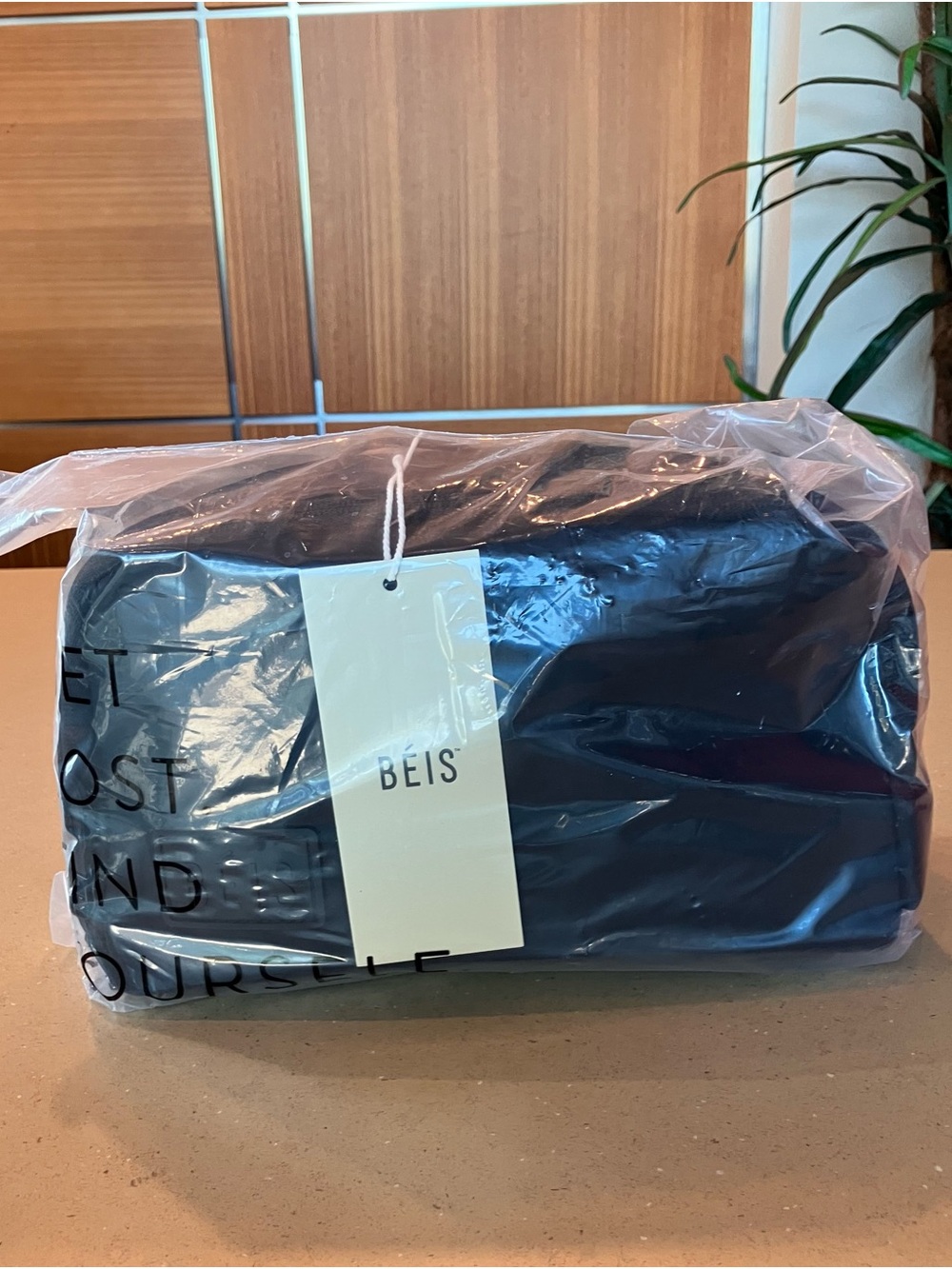 BEIS Black Toiletry Bag